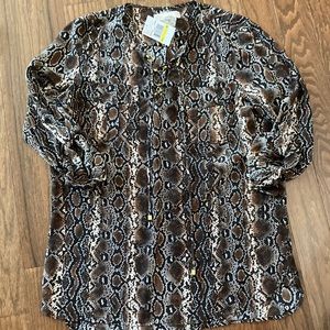Gorgeous Michael by Michael Kors blouse. Size medium.